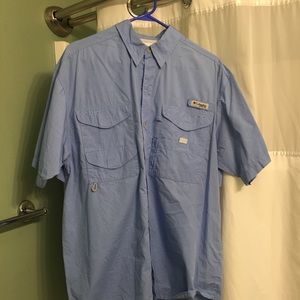 Men’s Columbia short sleeve shirt